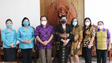 Photo of Ny. Putri Koster Gandeng YKI Bali Bersinergi Sosialisasi Pencegahan Kanker di Bali