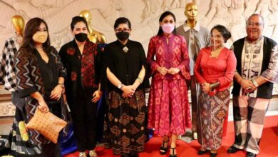 Photo of Buka Fashion Show Wastra Dewata, Ny Putri Koster Persiapkan Desainer Tenun Bali jadi Enterpreneur
