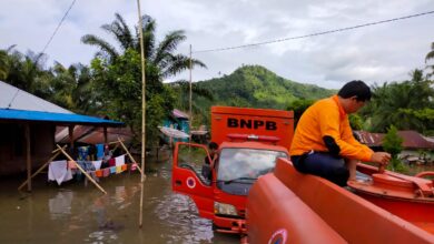 Photo of 278 Rumah Terendam Banjir dan Longsor di Tapanuli Selatan